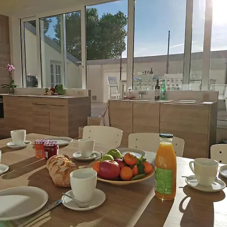 Serene Family Escape *